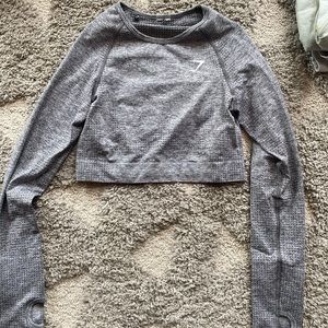 gray gymshark cropped long sleeve